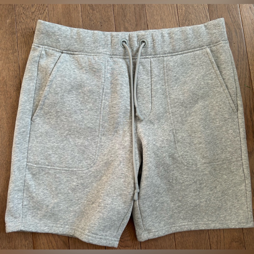 UGG sXL shorts-LOOK NEW-soft fleece lined-deep side pockets-thick elastic waist